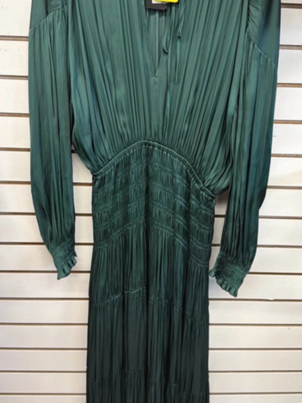 Maje Paris Green Pleated Midi Dress NWT Size 42 Large - Picture 2 of 3